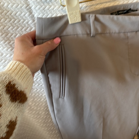 Adrianna Papell Women’s size 8 light gray brand new like  condition - Picture 4 of 6